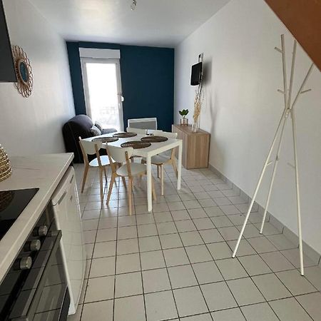 Anselme, F2 Duplex Avec Cour Commune Et Proche De La Mer ,2 Ver-sur-Mer ภายนอก รูปภาพ